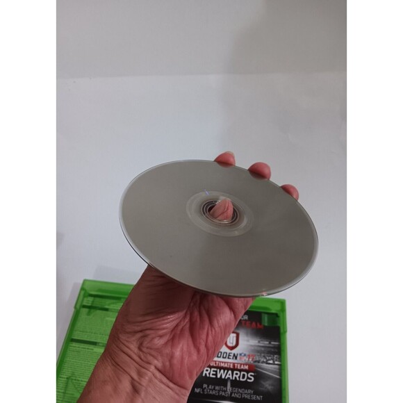 XBox One Madden 17 & Madden 22 (2 game set) - Picture 8 of 9